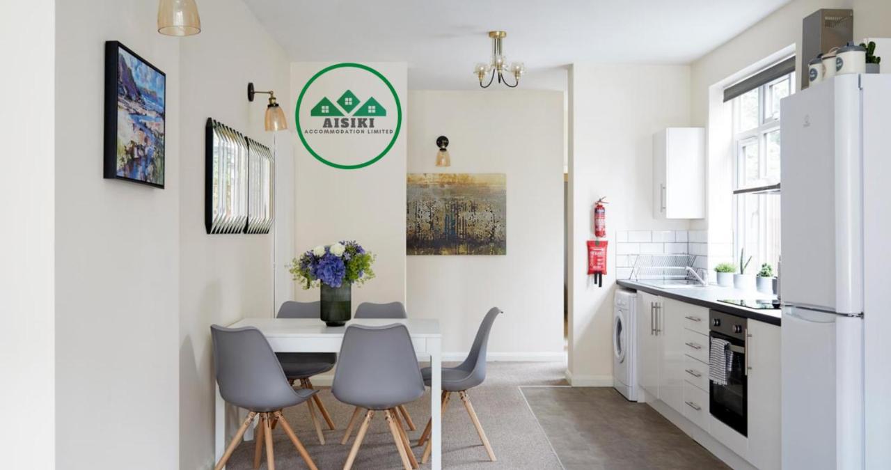 Aisiki Living At Alexandra Road, 2-Bedroom & 2-Bathroom With King Or Twin Beds And With Free Wi-Fi & Parking Watford  Eksteriør bilde