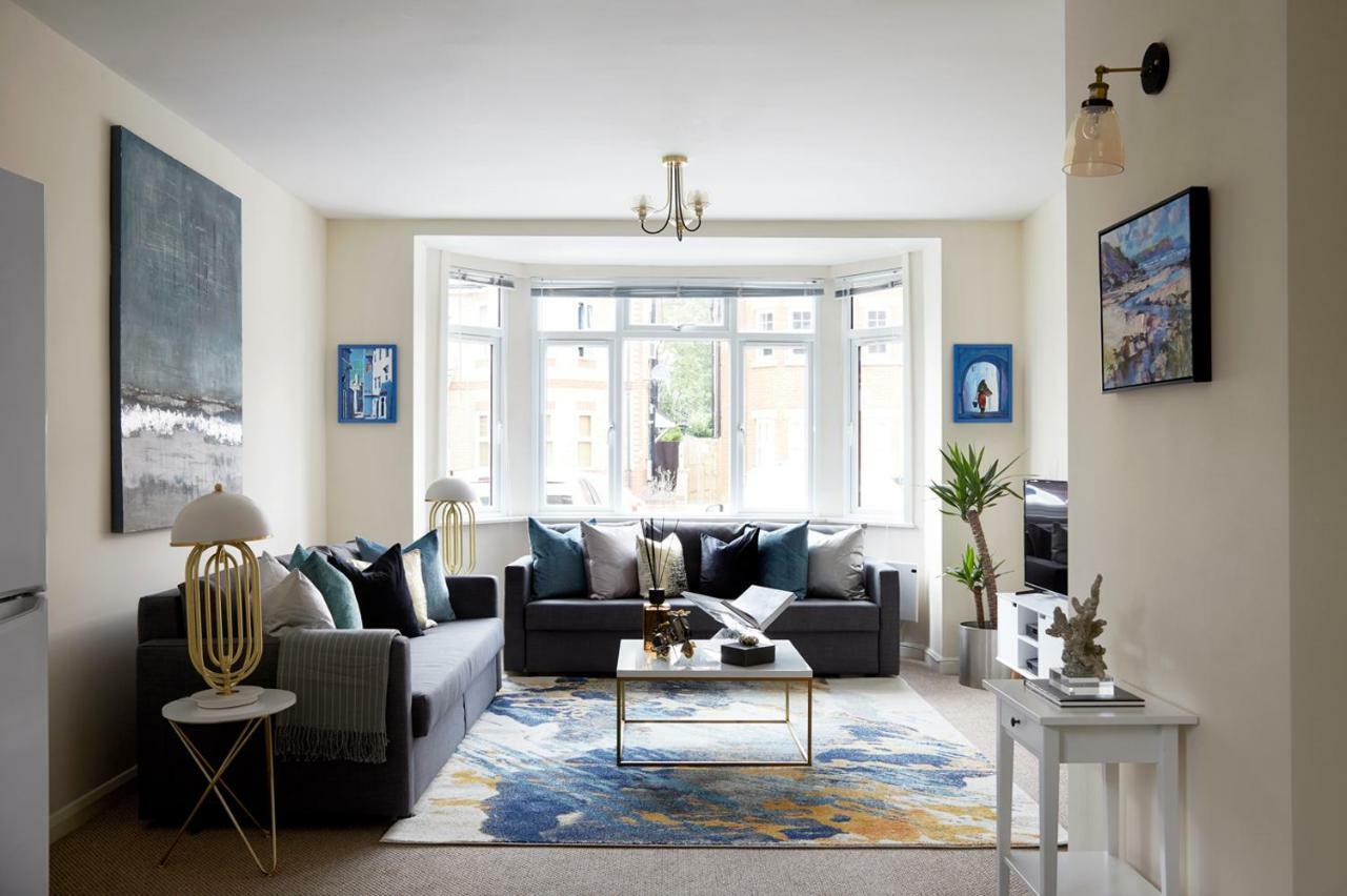 Aisiki Living At Alexandra Road, 2-Bedroom & 2-Bathroom With King Or Twin Beds And With Free Wi-Fi & Parking Watford  Eksteriør bilde